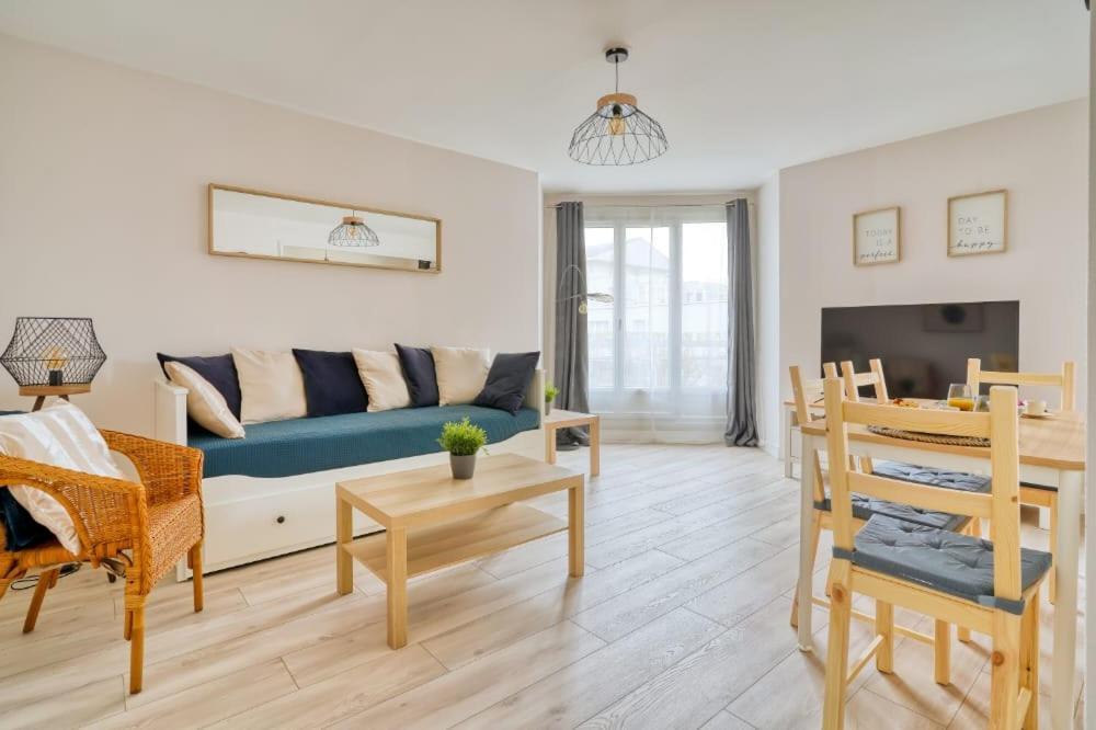 Logement Sarah Courcouronnes Bagian luar foto